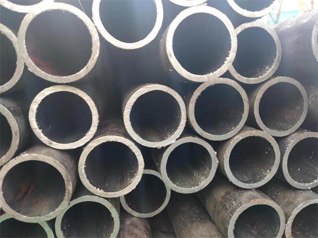 临夏10#结构用无缝钢管